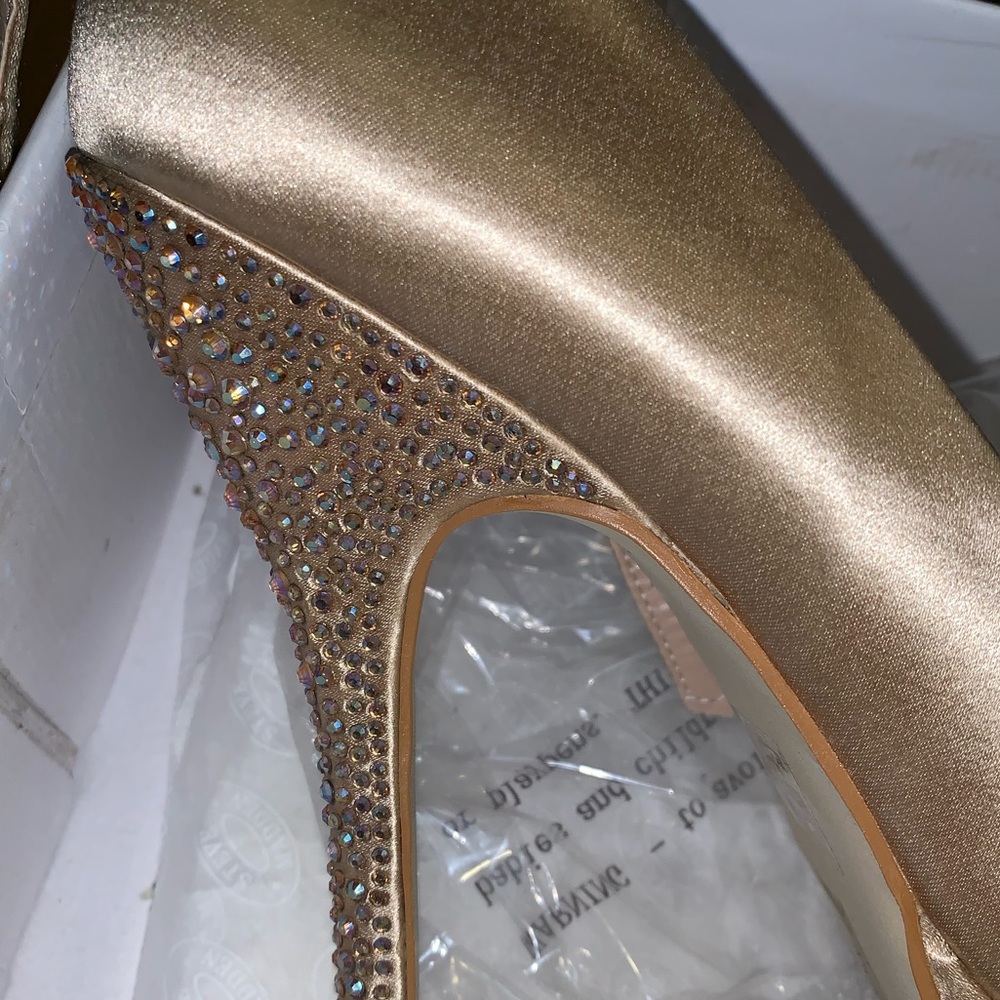 STEVE MADDEN platform heels with crystals on heel - Picture 2 of 5